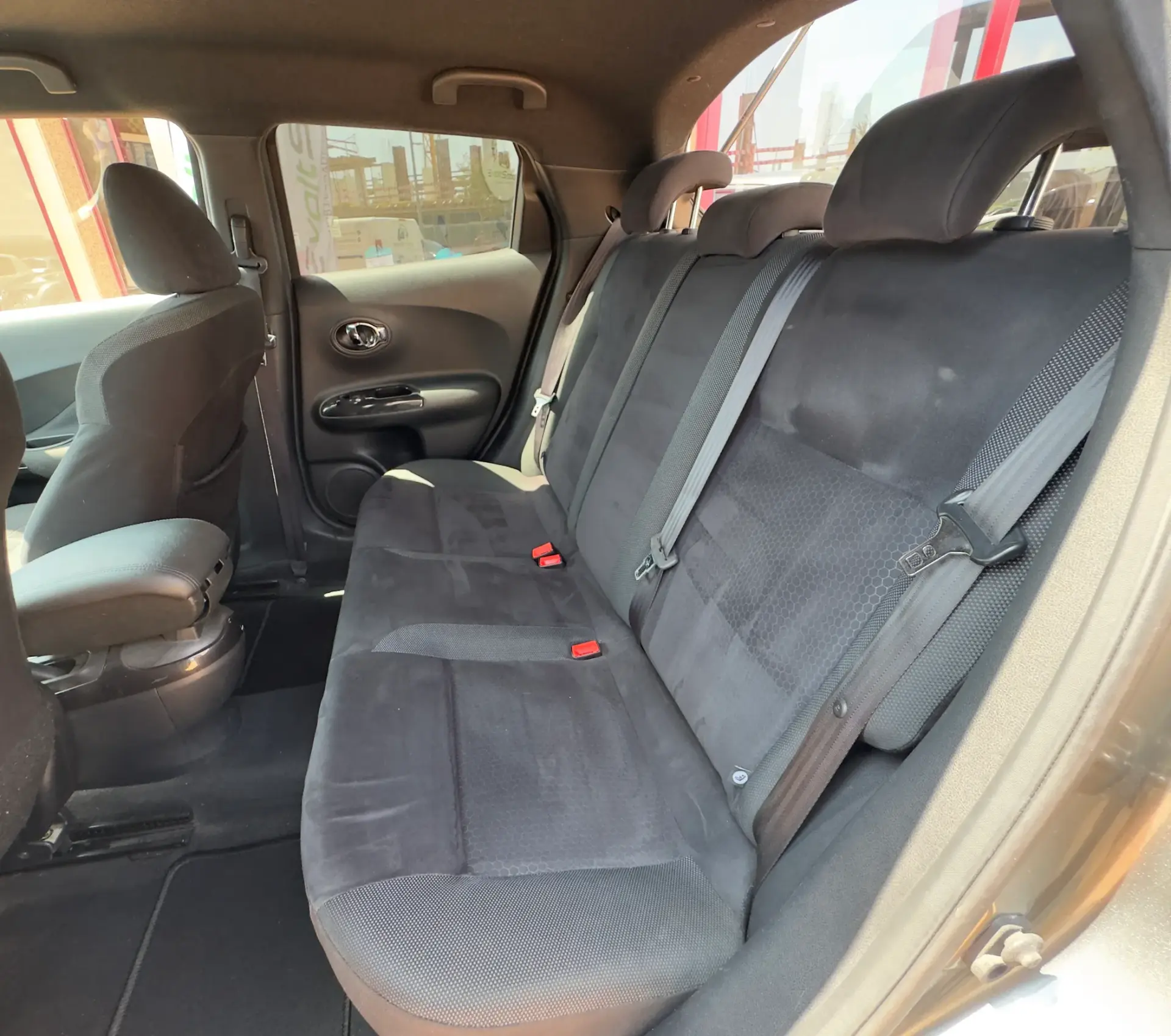 Nissan Juke 1.2 DIG-T N-Connecta Pack Exterior 1 Black Tokyo 10