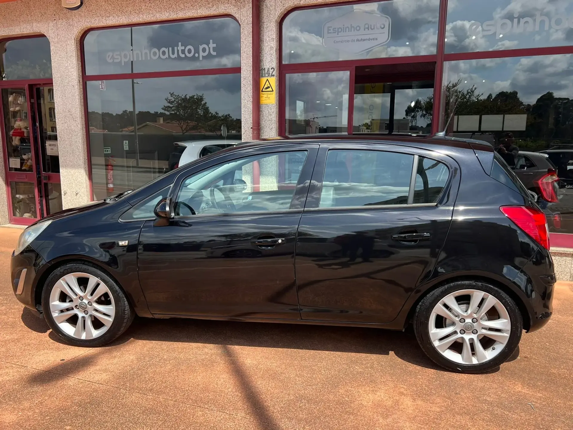 Opel Corsa 1.2 Go! Easytronic 15
