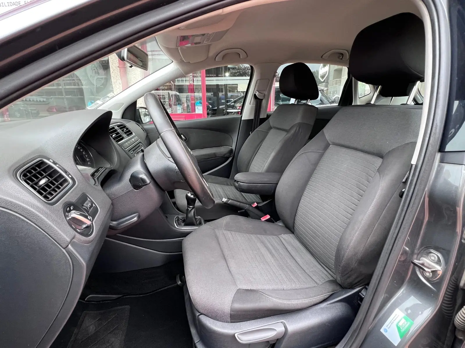 Volkswagen Polo 1.2 Comfortline 16
