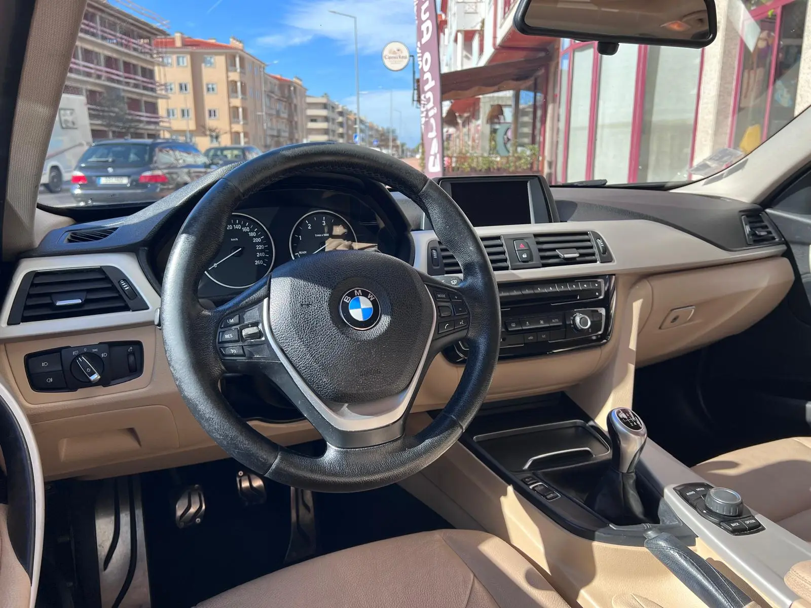 BMW 318 d Advantage 9