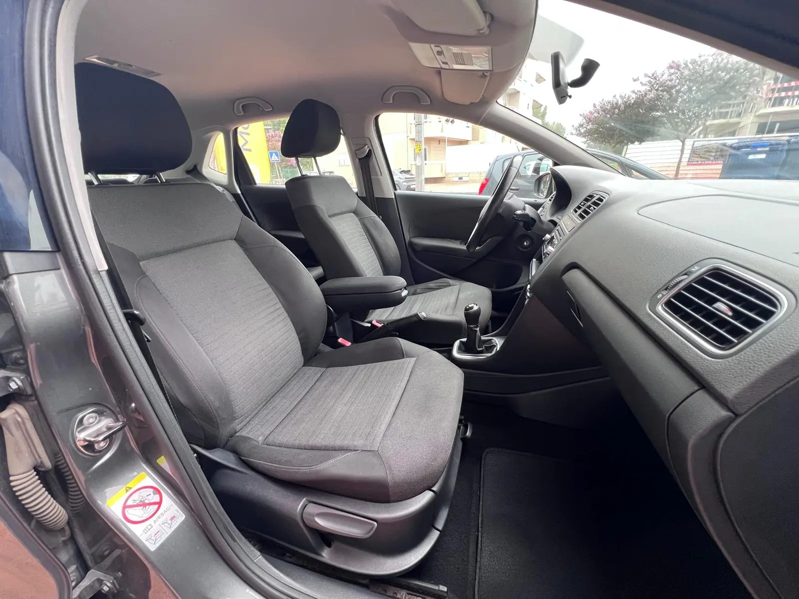 Volkswagen Polo 1.2 Comfortline 6