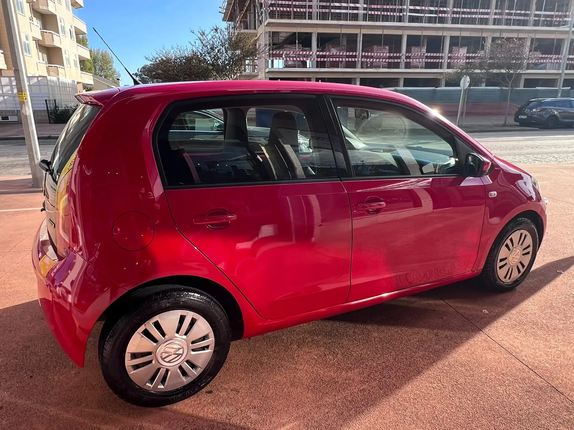 Volkswagen Up! 1.0 BlueMotion Move Auto 4