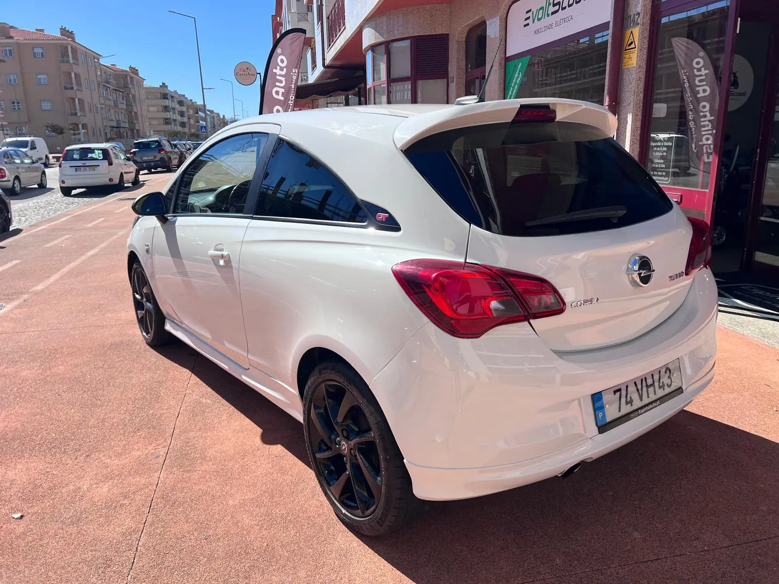 Opel Corsa 1.0 Turbo Black Edition GT 3