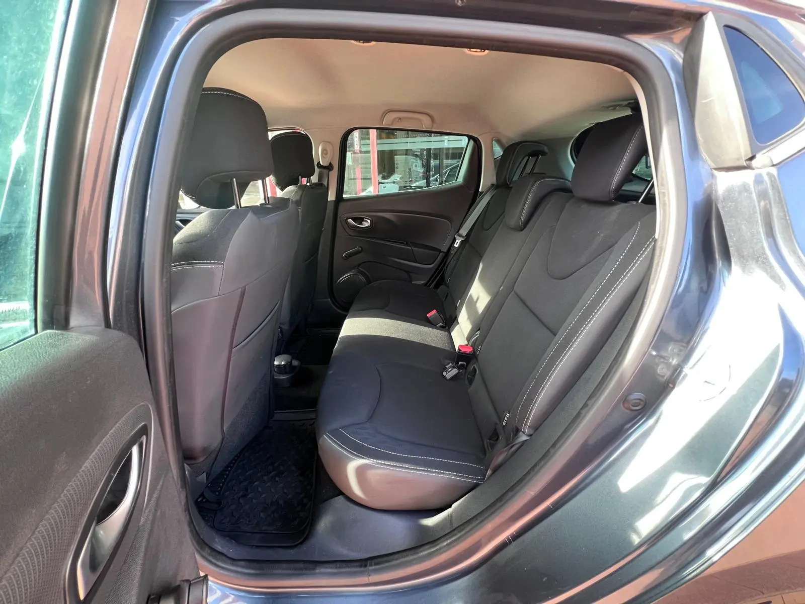 Renault Clio Limited GPL 11