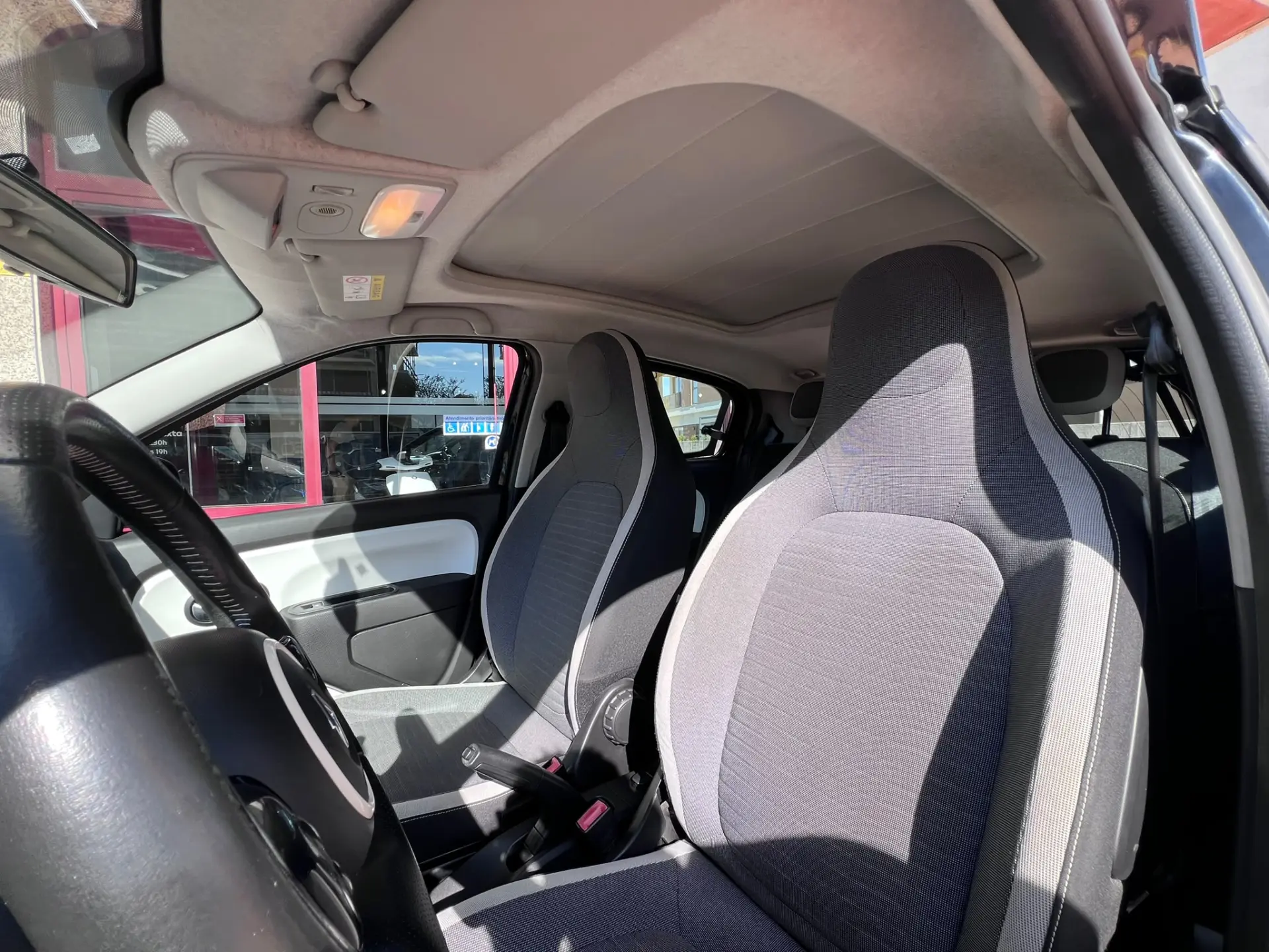 Renault Twingo 1.0 SCe Limited 13