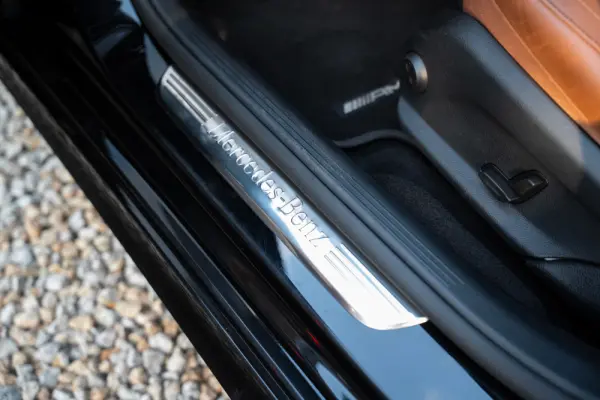 Mercedes-Benz E 300 de 4Matic 9G-TRONIC AMG Line 10