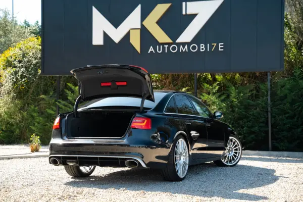 Audi A6 3.0 TDi V6 quattro S-line S tronic 42
