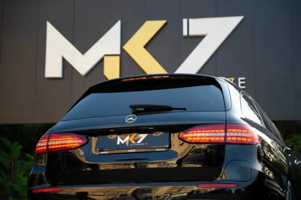 Mercedes-Benz E 300 de 4Matic 9G-TRONIC AMG Line 16