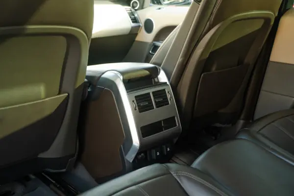 Land Rover Range Rover Sport SDV6 Black Edition 18