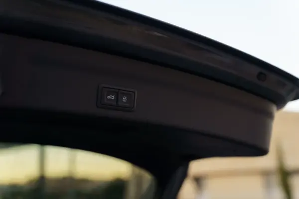 Audi A6 Avant 55 TFSIe quattro S line S tronic 31