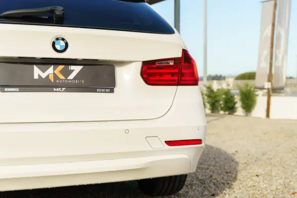 BMW 318 d Line Sport 5