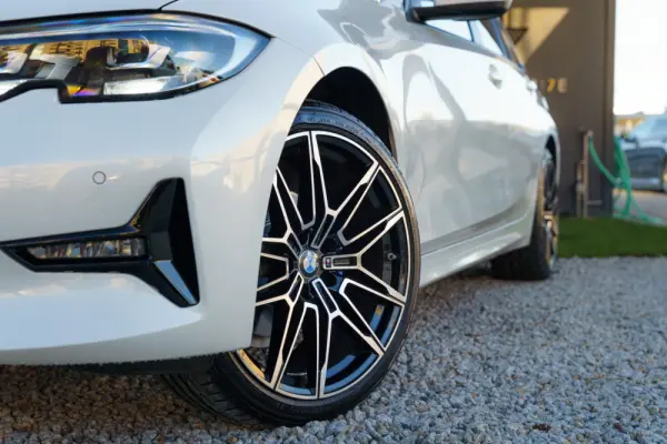 BMW 320 d Line Sport Shadow Auto 4