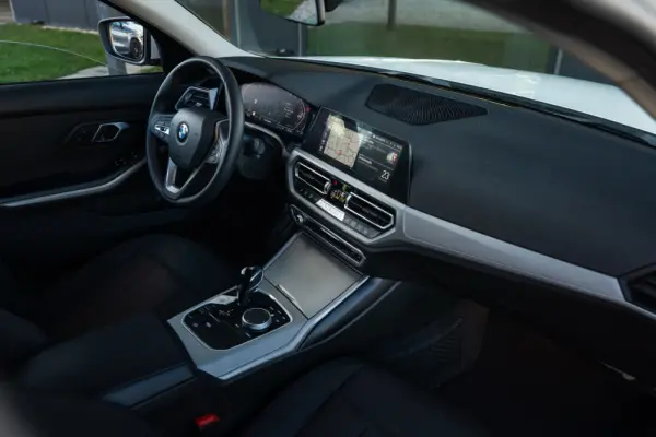 BMW 320 d Line Sport Shadow Auto 8