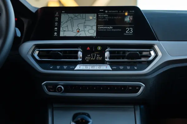 BMW 320 d Line Sport Shadow Auto 14