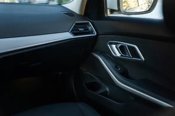 BMW 320 d Line Sport Shadow Auto 18