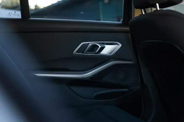 BMW 320 d Line Sport Shadow Auto 24