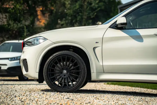 BMW X5 40 d xDrive Pack M 6