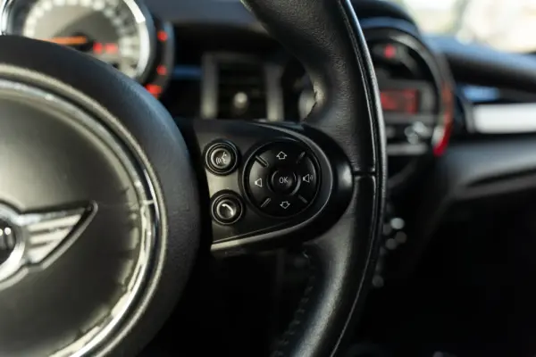 MINI 3 Portas Cooper D 18