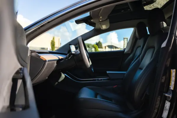 Tesla Model 3 Standard Range Plus RWD 13