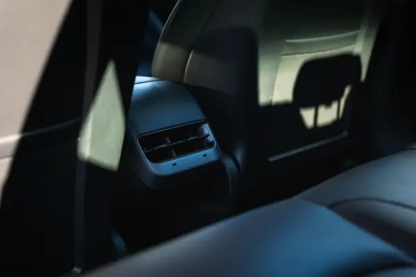 Tesla Model 3 Standard Range Plus RWD 20