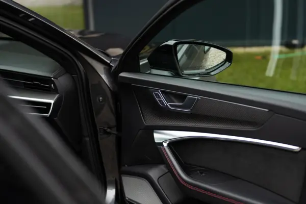 Audi RS6 Avant 4.0 TFSi Plus quattro Tiptronic 12