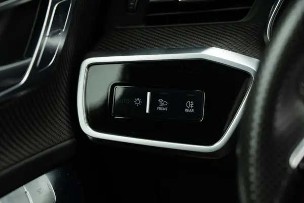 Audi RS6 Avant 4.0 TFSi Plus quattro Tiptronic 32