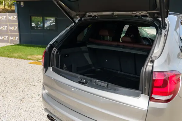 BMW X5 M Standard 42