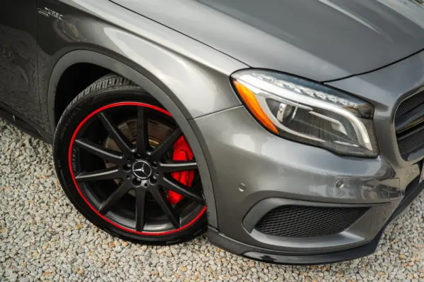 Mercedes-Benz GLA 45 AMG 5