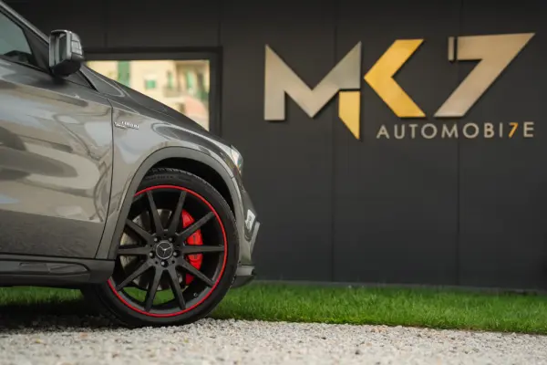 Mercedes-Benz GLA 45 AMG 12