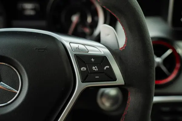 Mercedes-Benz GLA 45 AMG 23