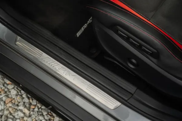 Mercedes-Benz GLA 45 AMG 26