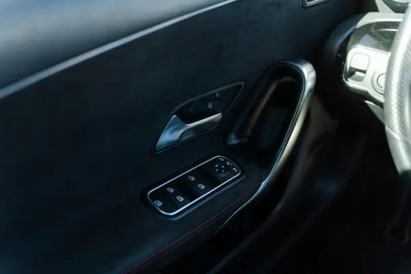 Mercedes-Benz A 180 d 7G-DCT AMG Line 29