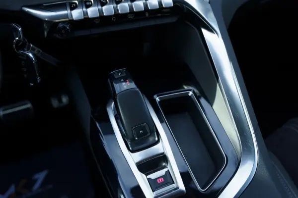 Peugeot 3008 BlueHDi 130 Stop & Start EAT8 GT Pack 22