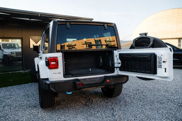 Jeep Wrangler Unlimited 2.0 4xe Plug-In Hybrid Hardtop Sahara 12