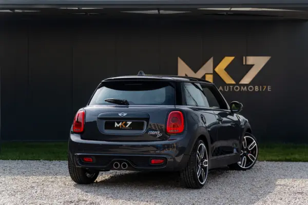 MINI 3 Portas Cooper SD 4