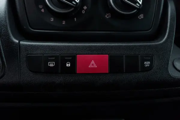 Peugeot Boxer 2.2 BlueHDi 335 L2 CD 29