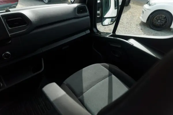Renault Master 6L BASCULANTE 9