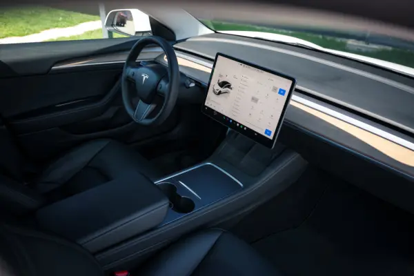 Tesla Model 3 Performance Dual Motor AWD 6