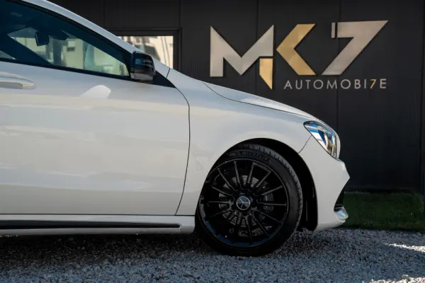 Mercedes-Benz CLA 180 (CDI) d AMG Line 13