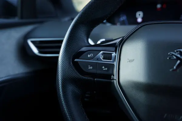 Peugeot 3008 BlueHDi 130 Stop & Start EAT8 GT Pack 21