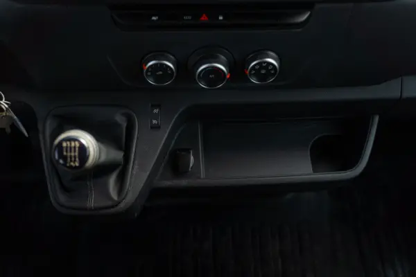 Renault Master L4 BASCULANTE 16