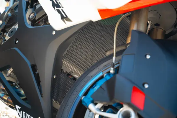 BMW S 1000 RR PACK M + LINHA COMPLETA AKRAPOVIC 12