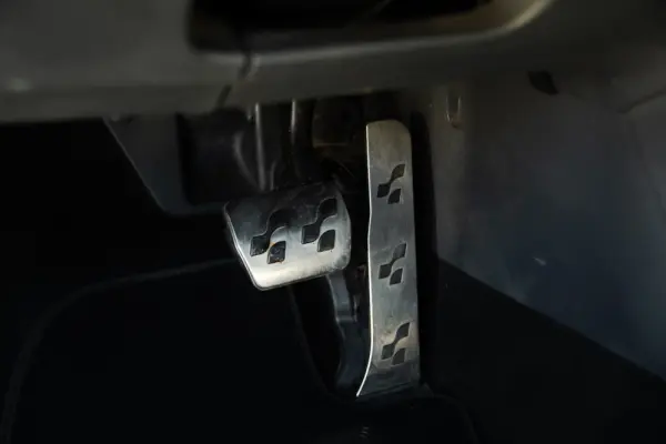 Volkswagen Golf 3.2 R32 4Motion DSG 16