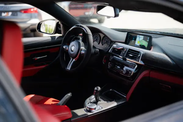 BMW M4 DKG Competition 10
