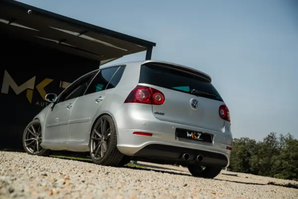 Volkswagen Golf 3.2 R32 4Motion DSG 23