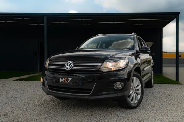 Volkswagen Tiguan 2.0 TDI DPF 4Motion BlueMotion DSG Exclusive 1
