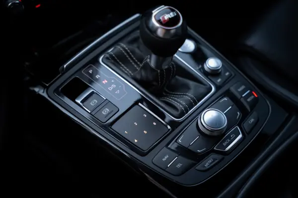 Audi A6 3.0 TDi V6 quattro S-line S tronic 24