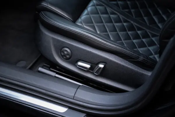 Audi A6 3.0 TDi V6 quattro S-line S tronic 7