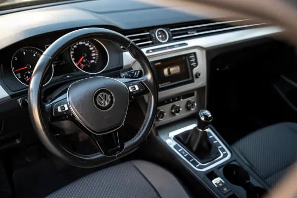 Volkswagen Passat Variant 1.6 TDI BlueMotion 5