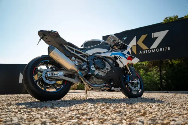 BMW S 1000 RR PACK M + LINHA COMPLETA AKRAPOVIC 24